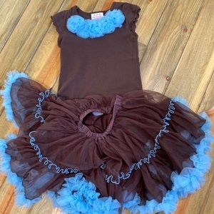 Super cute OOPSY DAISY BABY shirt and skirt set